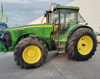 Imagen de JOHN DEERE 8320